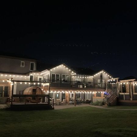 Dragonfly Inn Loft Suite Sherwood Park Exterior foto