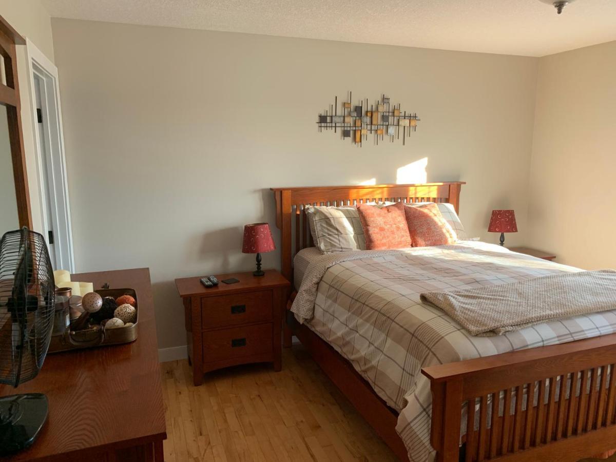 Dragonfly Inn Loft Suite Sherwood Park Exterior foto