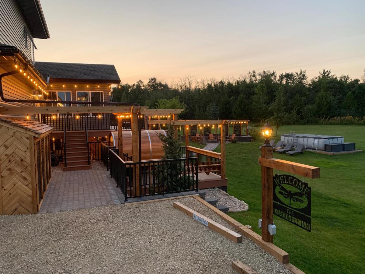 Dragonfly Inn Loft Suite Sherwood Park Exterior foto