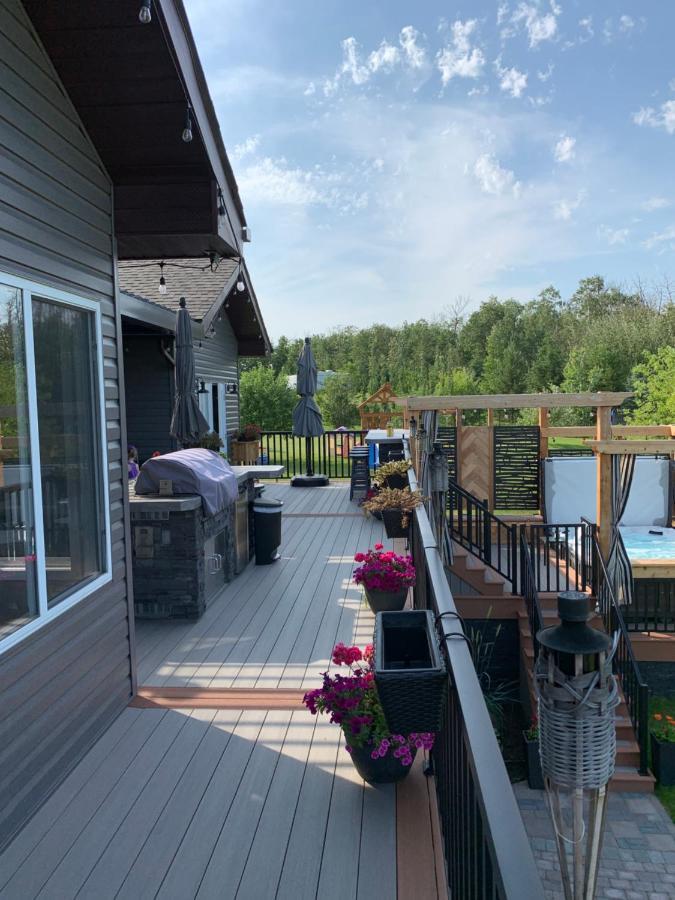 Dragonfly Inn Loft Suite Sherwood Park Exterior foto